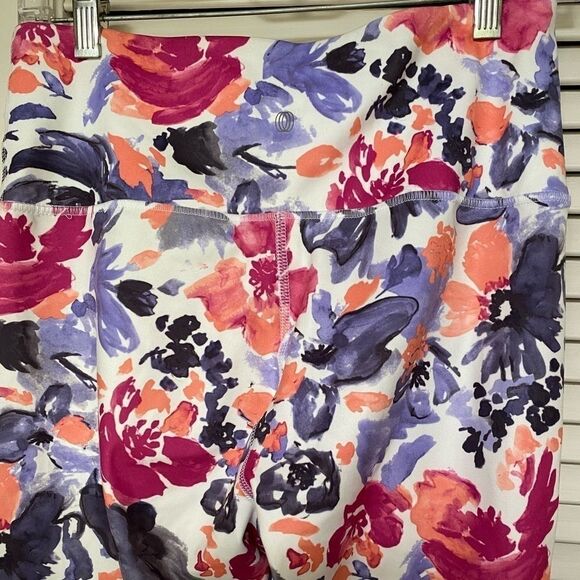 Balance collection floral High Waist Capri‎ - Picture 6 of 8